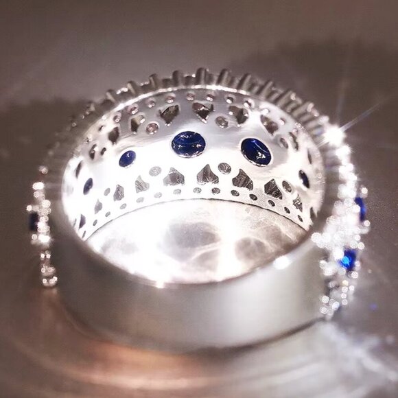 NEW 18k White Gold Blue Sapphire Diamond Ring Band - Picture 5 of 6